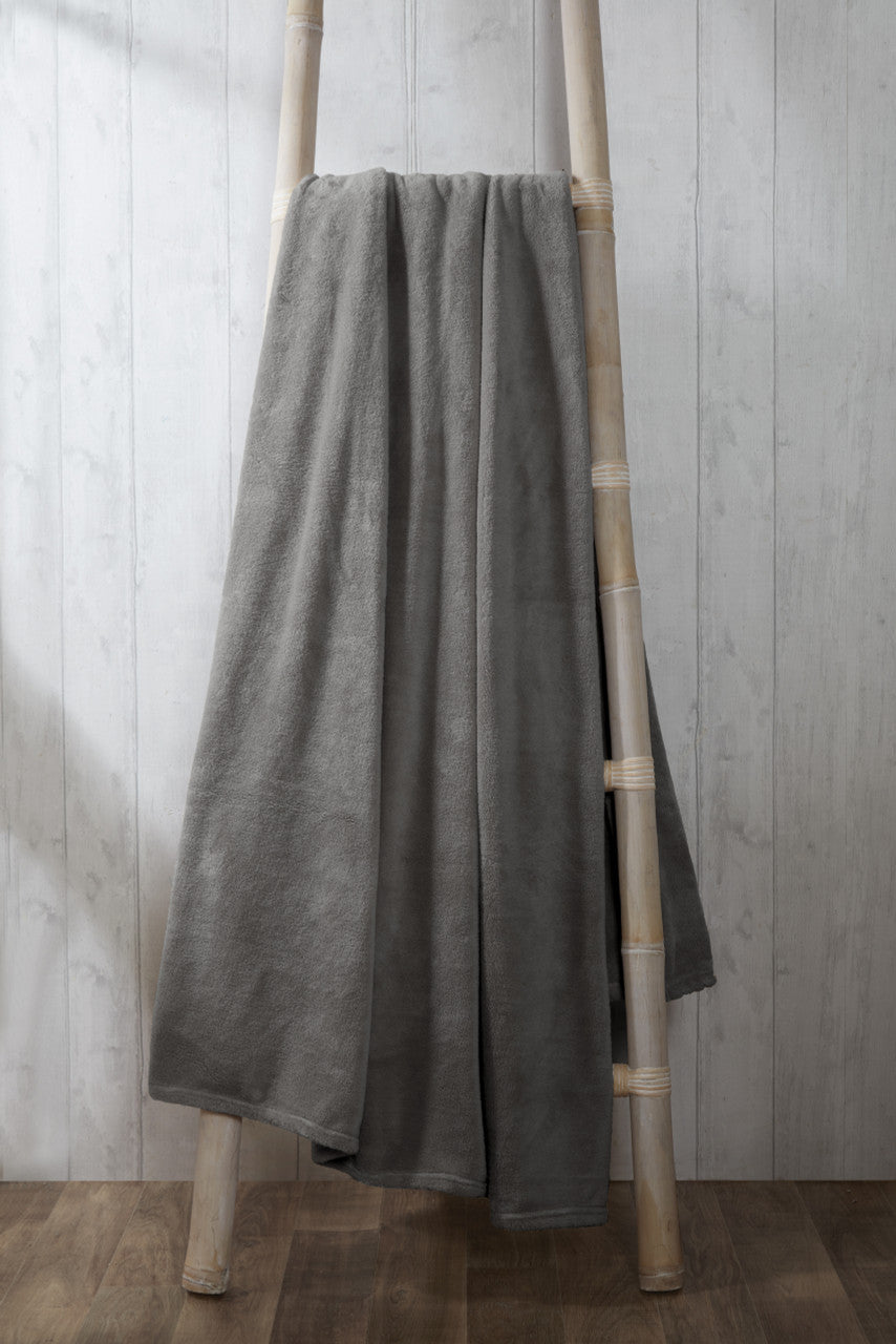 Soft Fleece throw 2 colours