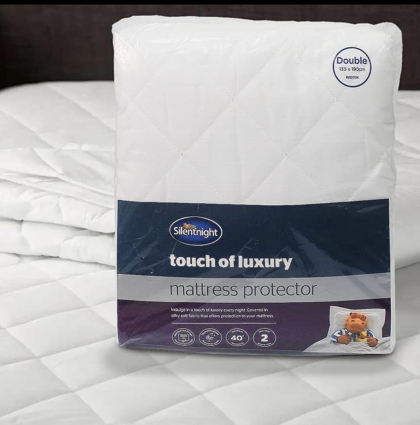 Silentnight touch of luxury Double Mattress Protector